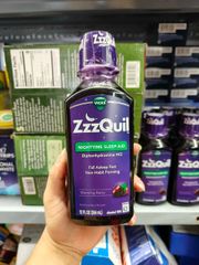 Siro hỗ trợ giấc ngủ ban đêm Vicks Nyquil ZzzQuil Nighttime Sleep Aid 354ml (Warming Berry)