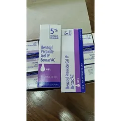Kem Benzac AC 5% 2.5% Benzoyl peroxide 5% gel dung tích 30 gram