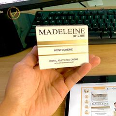 Kem dưỡng sáng da sữa ong chúa Madeleine Ritchie Royal Jelly Face Creme 100ml