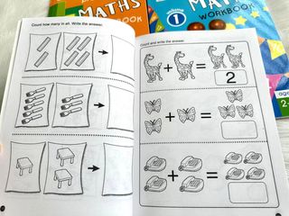 Preschool Math - Bộ 3 quyển Toán sing cho bé 2-6 tuổi in đen trắng