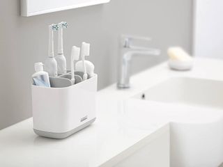 Hộp Đựng Bàn Chải Tự Khô Joseph Joseph EasyStore 70510