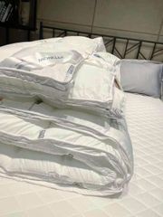 RUỘT CHĂN LÔNG VŨ MONCLER PHÁP 200x230cm