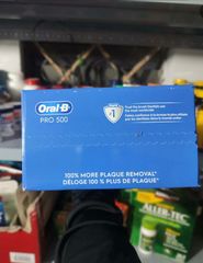 Bàn Chải Điện Oral-B Pro 500 - Công Nghệ Làm Sạch 2D Action, 2 Chế Độ Làm Sạch Sâu & Răng Nhạy Cảm 657073