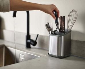  Dụng cụ để dao, thìa, dĩa Duo Steel Cutlery Drainer joseph joseph 851682
