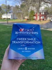 Set Miếng dán trắng răng Crest 3D Whitestrips 1 Week Smile Transformation LEVELS 8 WHITER IN 1 WEEK