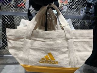 Túi Tote Canvas Adidas IK4840 39x21x18cm Đựng Đồ Thời Trang