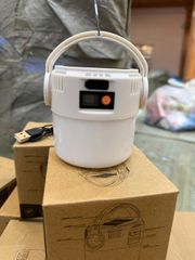 Đèn Chiếu Sáng Sạc Năng Lượng Mặt Trời & USB