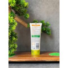 Sữa rửa mặt Garnier SkinActive Foaming Vitamin C Face Wash 100ml. 659546