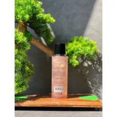 Xịt thơm toàn thân nhũ Delta Goodrem Power Shimmer Body Mist 250ml.