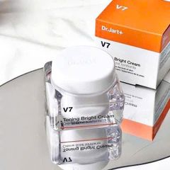 Kem Dưỡng Ẩm Dr.Jart+ V7 50ml - Giải Pháp Làm Đều Màu Da, Cấp Ẩm Dưỡng Chất Cho Làn Da Rạng Rỡ