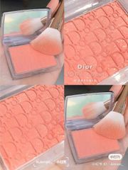 Phấn má Dior Rosy Glow màu 003 , Màu 004 - Tự nhiên 