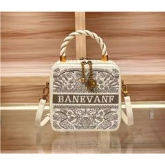 Túi xách nữ BANEVANF. Thời Thượng, Trang Nhã, Dễ Phối Đồ. Màu Be Bag