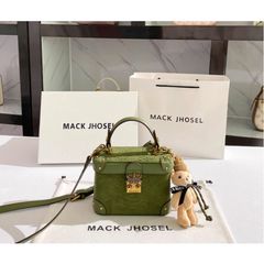 (V.I.P ORDER - LIMITED) - Túi xách Nữ Hộp Chữ Nhật MISS GAIL Charm GẤU Xanh