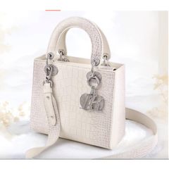 (NEW LIMITED ORDER) - Túi xách Nữ Dáng Vuông Bạch Tạng Khóa Chữ Sang Trọng