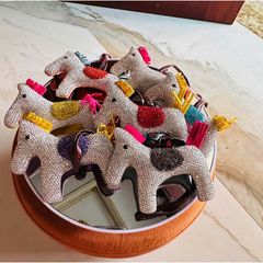 (PHỤ KIỆN CAO CẤP ORDER - Hình ảnh tự chụp) - Phụ kiện treo túi hình ngựa, charm túi ngựa đính đá thích hợp treo túi HM