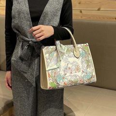 Túi xách Nữ kiểu dáng Công Sở, Chữ H hoặc dáng vuông, Dạng Thêu Tinh Tế, Dễ Thương