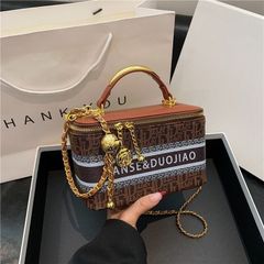 (Hàng Nội Địa) - Túi xách nữ, túi đeo chéo cốp vuông in chữ D khóa hoa đựng nhiều đồ thời trang hot trend