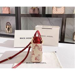 (Hàng V.I.P LIMITED ORDER - FULLBOX HÃNG TEM THẺ) - Túi xách nữ MISS GAIL họa tiết thêu Đỏ Sang Trọng