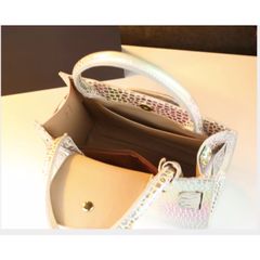 (VIP ORDER) - Túi xách nữ dung tích lớn phong cách mới 2025 To Ánh Xà Cừ Bóng