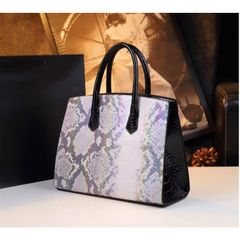 (HÀNG V.I.P - ORDER) - Túi xách Nữ Xà Cừ Trắng Phối Đen 2 Quai Size 30