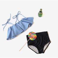 Bikini thắt nơ cổ bèo nhún quyến rũ