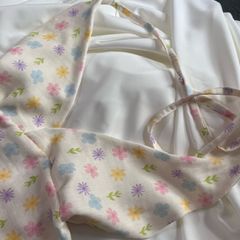 Áo cổ yếm hoa nhí cột nơ cổ, hở lưng, dễ thương mẫu mới 2025 | chất liệu linen xô 100 tự nhiên