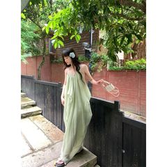[sẵn] Váy, Đầm maxi cổ yếm xếp ly, dáng bí hở lưng, buộc dây cổ, màu xanh bơ, thiết kế nhiều tà, mẫu mới 2025