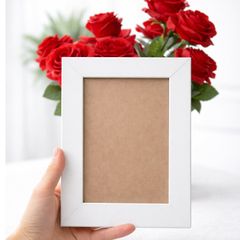 Khung ảnh 10x15 cm viền trắng