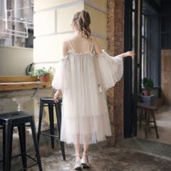 Đầm công chúa trễ vai đính cườm