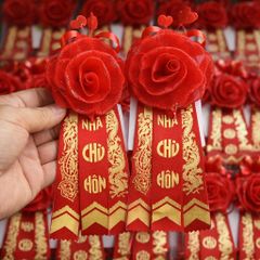 Hoa chủ hôn cài áo dành cho cha mẹ hai bên