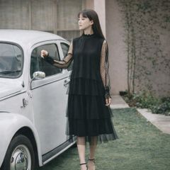 Đầm Ulzzang chấm bi cổ trụ nhiều tầng