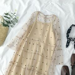 Đầm chấm bi dáng suông hai lớp