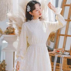 Đầm hoa mai tay dài phong cách Hàn Quốc