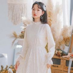Đầm hoa mai tay dài phong cách Hàn Quốc