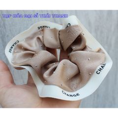 Buộc tóc vải đẹp đường viền có đính hạt lấp lánh