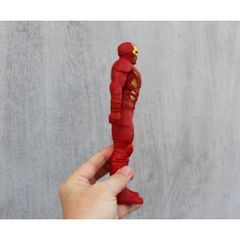 Siêu nhân size nhỏ 20cm có pin