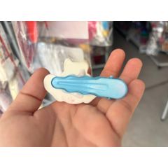 Kẹp tóc mái gắn charm