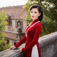 Áo dài nhung đỏ sang trọng dành cho quý cô