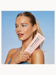Kem Nhuộm Da Nâu Tanologist Brightening Daily Glow Gradual Self-Tanning Lotion Màu Fair to Medium 250ml