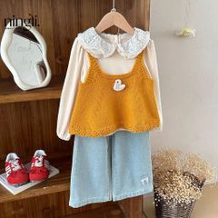 Hàng QC Set áo len hai dây vịt vàng kèm áo thun cổ ren và quần jean ống rộng thu đông hàn xinh xắn dễ thương cho bé gái