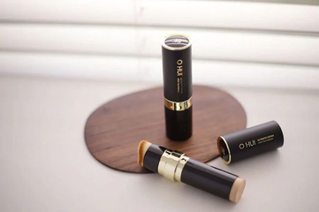 Kem Nền Ohui Ultimate Cover Stick Foundation #01 Milk Beige - Che Khuyết Điểm Tự Nhiên, Lớp Trang Điểm Hoàn Hảo, Dưỡng Ẩm Da 729423