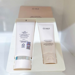 Sữa Rửa Mặt Dưỡng Ẩm Ohui Hồng 200ml - Miracle Moisture Cleansing Foam Cho Da Khô Nhạy Cảm, Làm Sạch và Cấp Ẩm Tối Ưu 729435