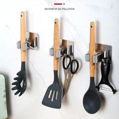 Móc treo cây lau nhà, kẹp chổi (TH142)