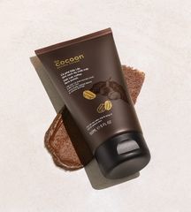 Tẩy da chết Cocoon Dak Lak Coffee Face Polish - Tinh chất cà phê tự nhiên dịu nhẹ cho làn da mịn màng và khỏe mạnh 150ml