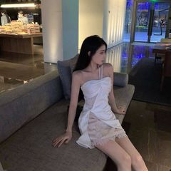 Váy ngủ cúp ngực xẻ tà phối ren trắng sexy nóng bỏng cho nữ kèm đồ lót mã 1199