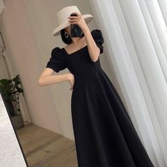 Váy trơn xòe cổ vuông thanh lịch phù hợp cho nữ coogn sở hoặc đi chơi hottrend mùa hè