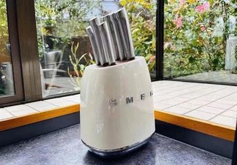 Bộ Dao Smeg KBSF02CR màu Kem