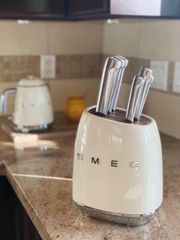 Bộ Dao Smeg KBSF02CR màu Kem
