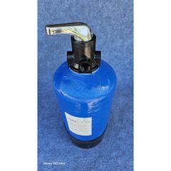 Bộ Vỏ Cột Lọc Nước Composite 817 chứa vật liệu lọc nước.