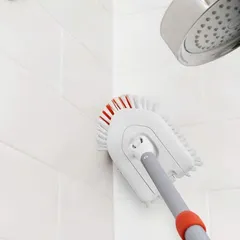 Chổi cọ bồn tắm & tường gạch nhà vệ sinh Oxo